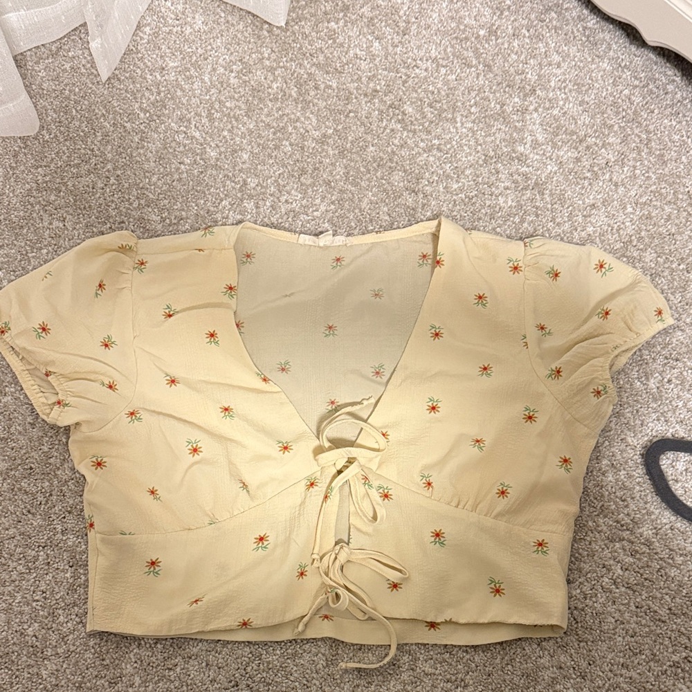 La Hearts Cream Floral Crop Top